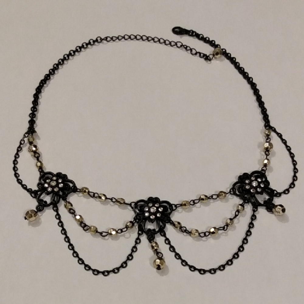 Elegant Black and Gold Necklace